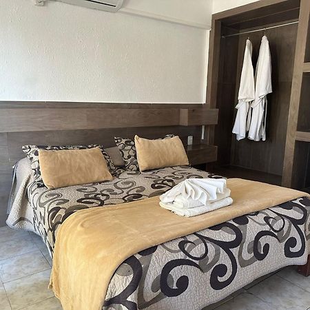 Hotel Lujan ปีรีอาโปลิส ภายนอก รูปภาพ