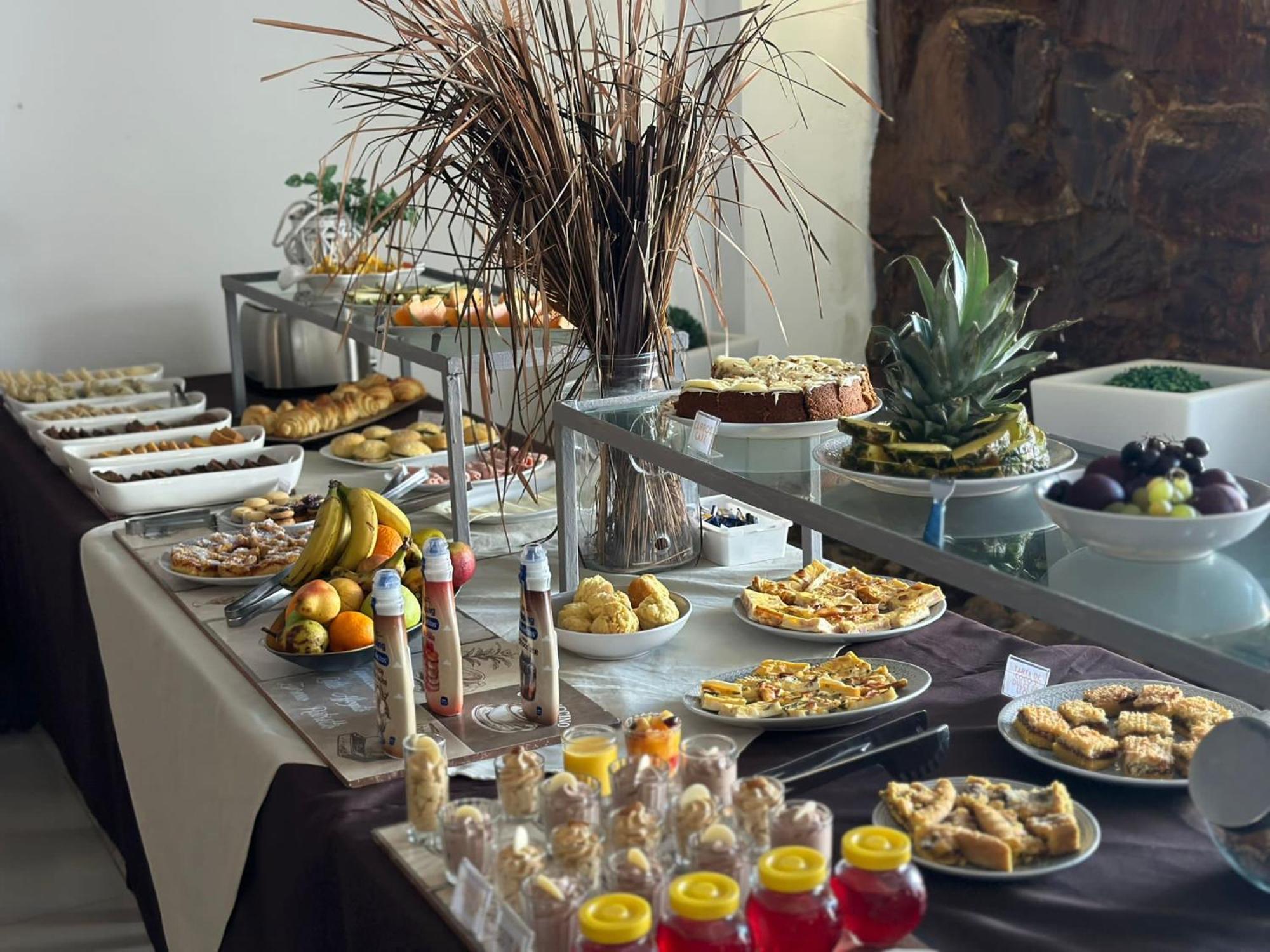 Hotel Lujan ปีรีอาโปลิส ภายนอก รูปภาพ