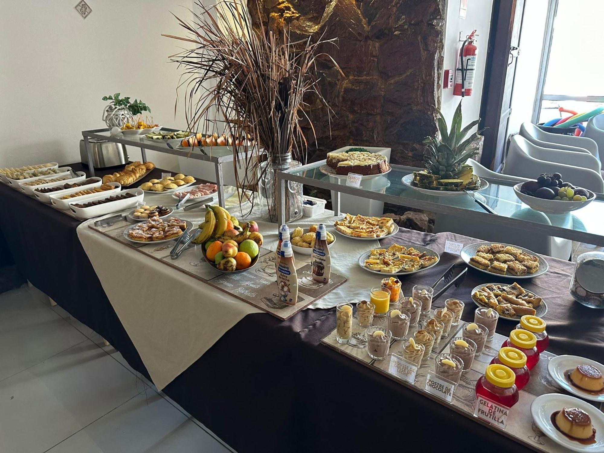 Hotel Lujan ปีรีอาโปลิส ภายนอก รูปภาพ