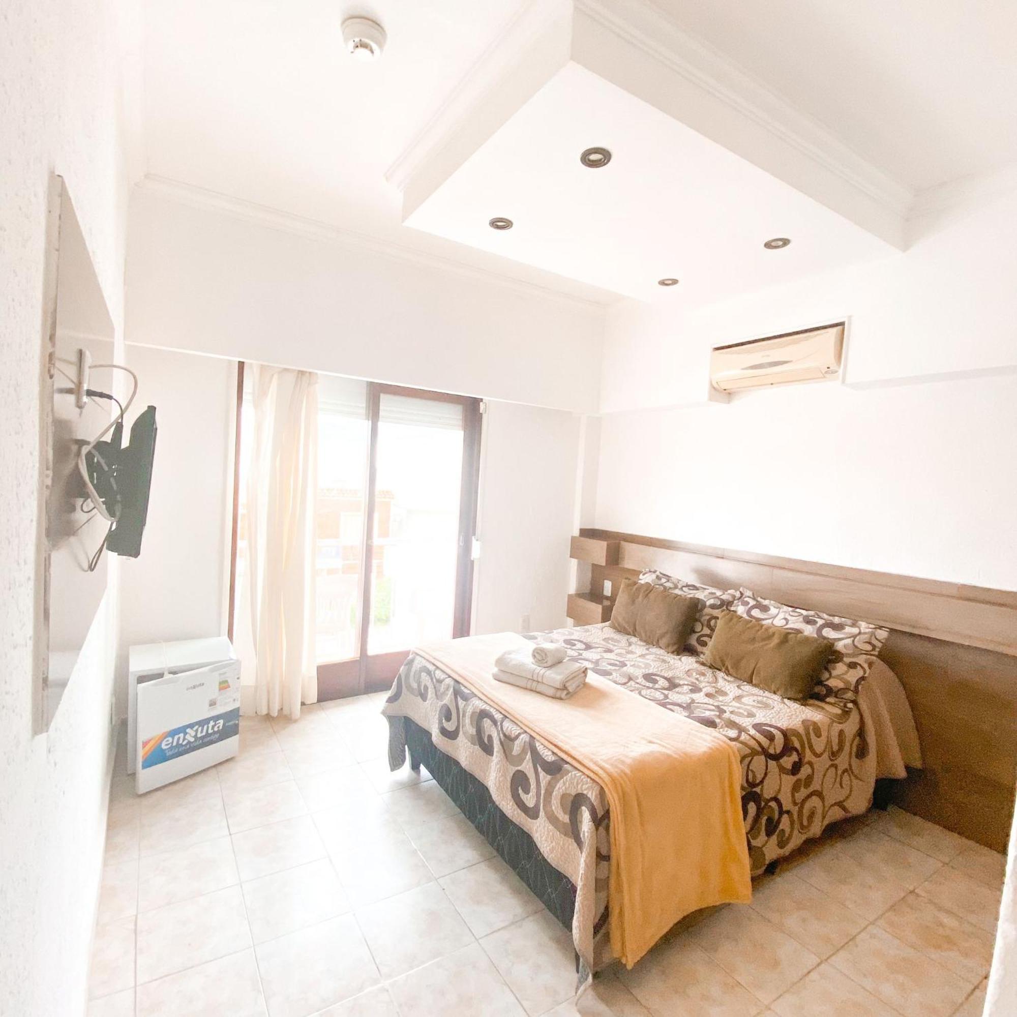 Hotel Lujan ปีรีอาโปลิส ภายนอก รูปภาพ